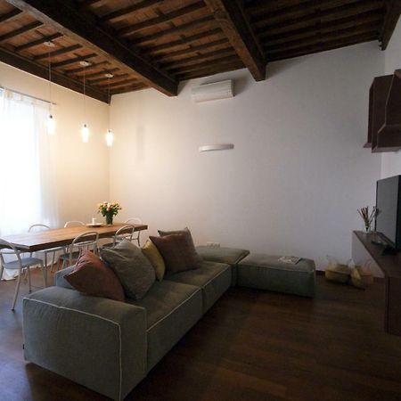 Tabacchi Luxury Apartment In Lucca Historical Center Near Toll Parking Extérieur photo