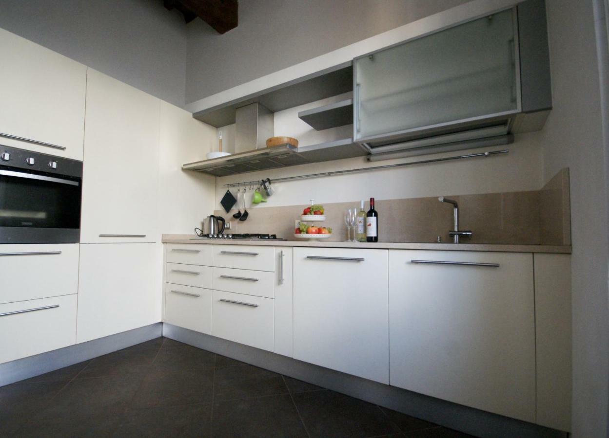 Tabacchi Luxury Apartment In Lucca Historical Center Near Toll Parking Extérieur photo