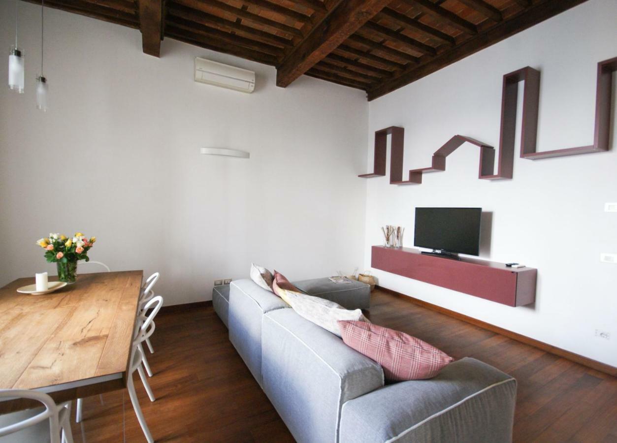 Tabacchi Luxury Apartment In Lucca Historical Center Near Toll Parking Extérieur photo